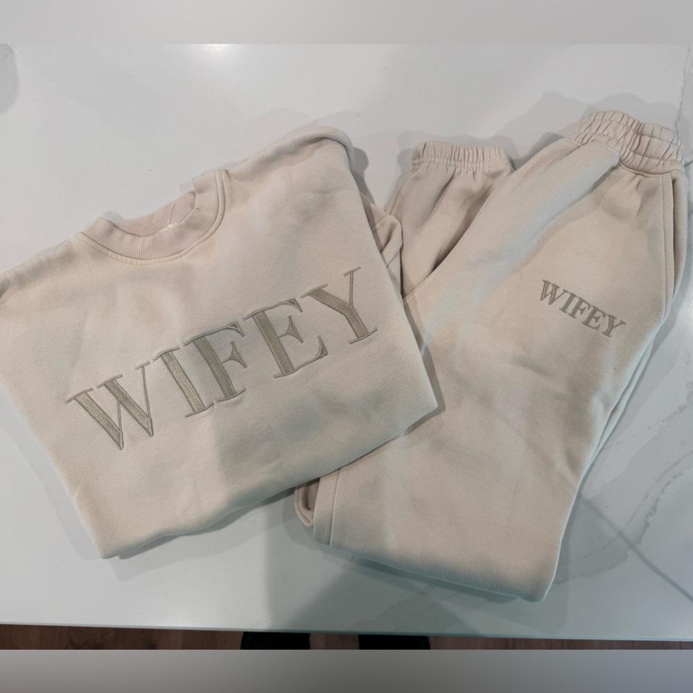 Wifey Ivory Crewneck Sweatshirt and Jogger Set
